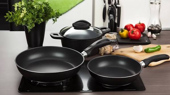 CHOOSING PERFECT COOKWARE FOR MEALS
